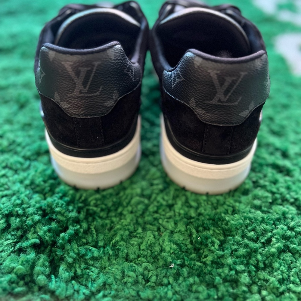 LV Trainer Sneaker - Picture 5 of 9